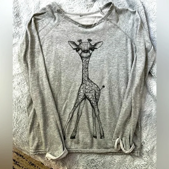 Giraffe Sweatshirt - Picture 1 of 2